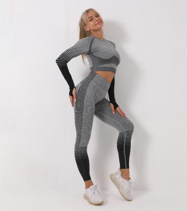 YSZD-0028,Summer hot selling stripe seamless Yoga suit Set Women hip lift stretch exercise slim breathable pants - Image 6