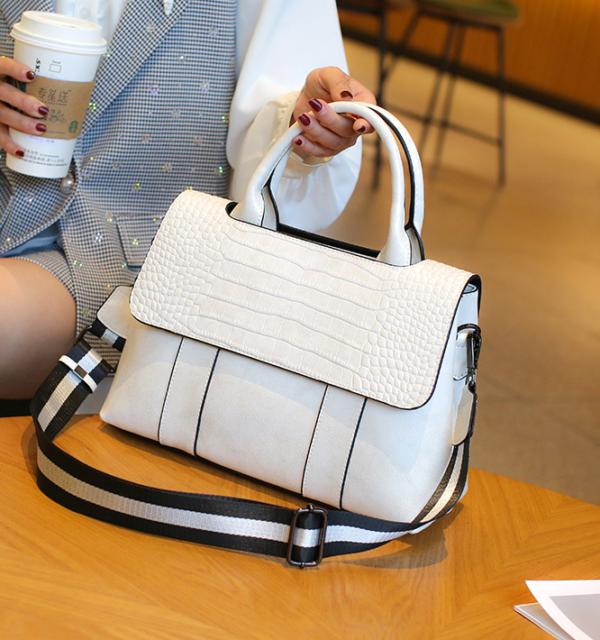 GTNB-0028,factory wholesale fashion lady leather casual single shoulder crossbody large capacity handbag - Image 3