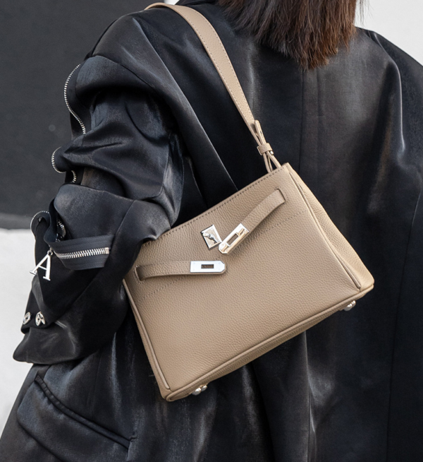 GTNB-0033,factory selling fashion casual female leather vintage crossbody single shoulder handbag - Image 3