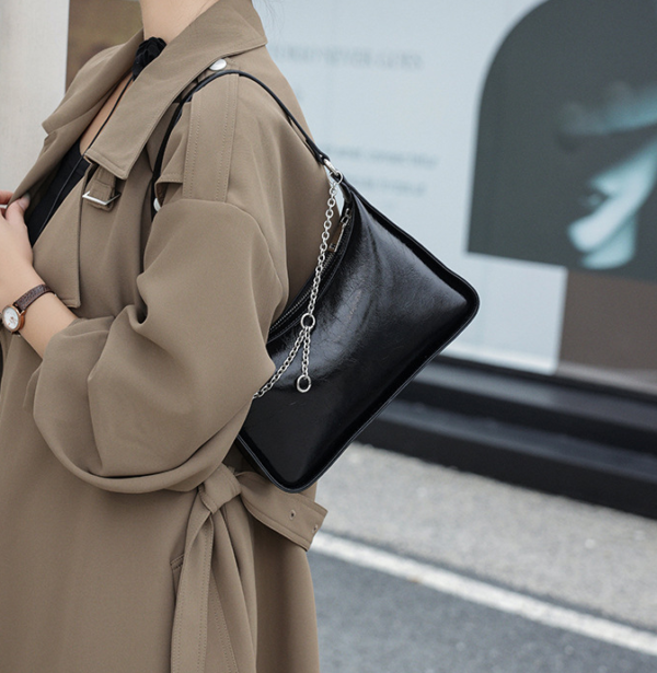 GTNB-0035,factory selling fashion leather women retro light luxury chain crossbody single shoulder handbag - Image 2