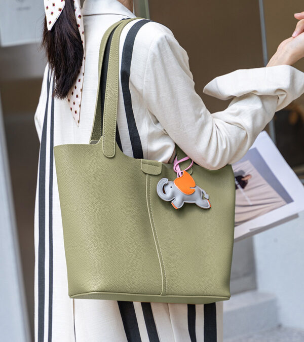 GTNB-0009,hot selling manufacturer fashion   crossbody  fashionable  single shoulder  cowhide tote handbag - Image 3