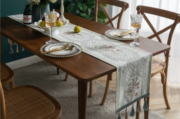YJCZ-0001,yiwu factory selling christmas chenille fringed polyester home tablecloth - Image 10
