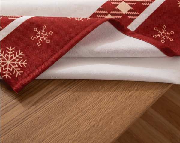 YJCZ-0002,yiwu factory selling polyester printed christmas reindeer waterproof dining tablecloth - Image 5
