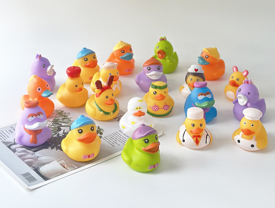 YZYW-0002,factory wholesale vinyl children bath toy rubber duck squeaking sound water play float toys - Image 3