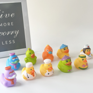 YZYW-0002,factory wholesale vinyl children bath toy rubber duck squeaking sound water play float toys