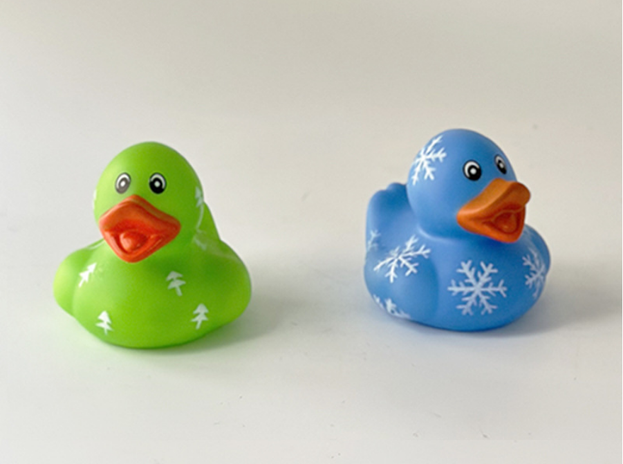 YZYW-0007,factory vinyl best selling children bath toys squeeze call Christmas rubber duck toys - Image 4