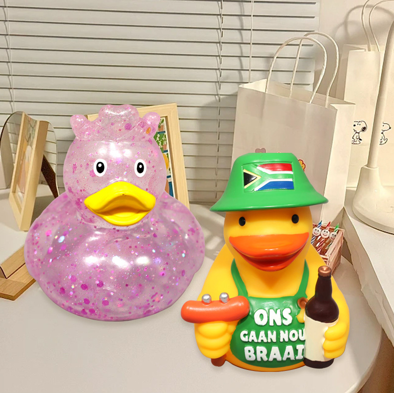 JJDW-0010, factory wholesale vinyl children creative rubber bath water play mini gift floating party duck toys - Image 5