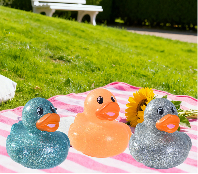 JJDW-0004,factory vinyl wholesale shining pinching calling children bath gift small duck toys - Image 3